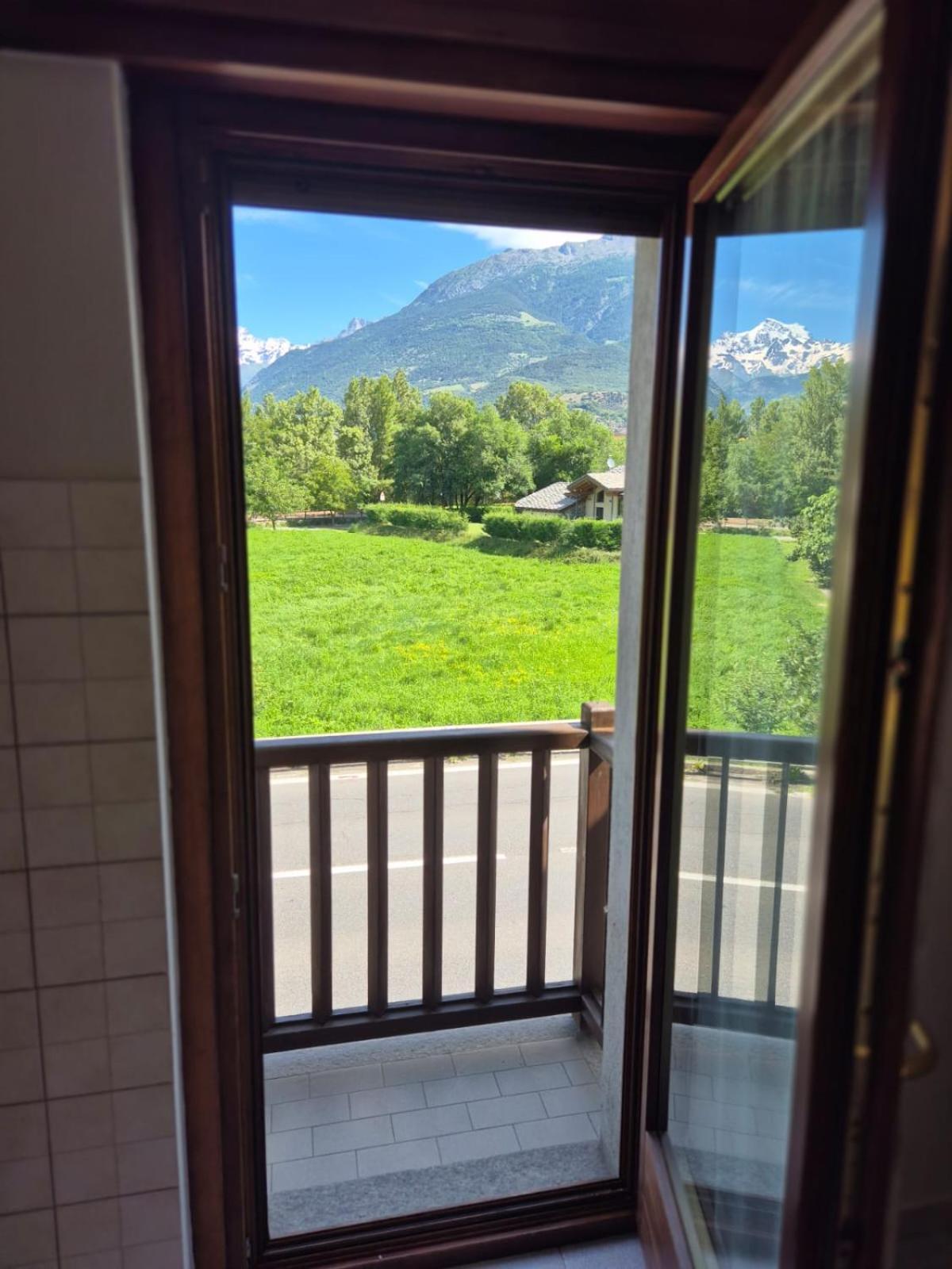Ospitalita, Natura, Sport A Due Passi Da Aosta Buitenkant foto