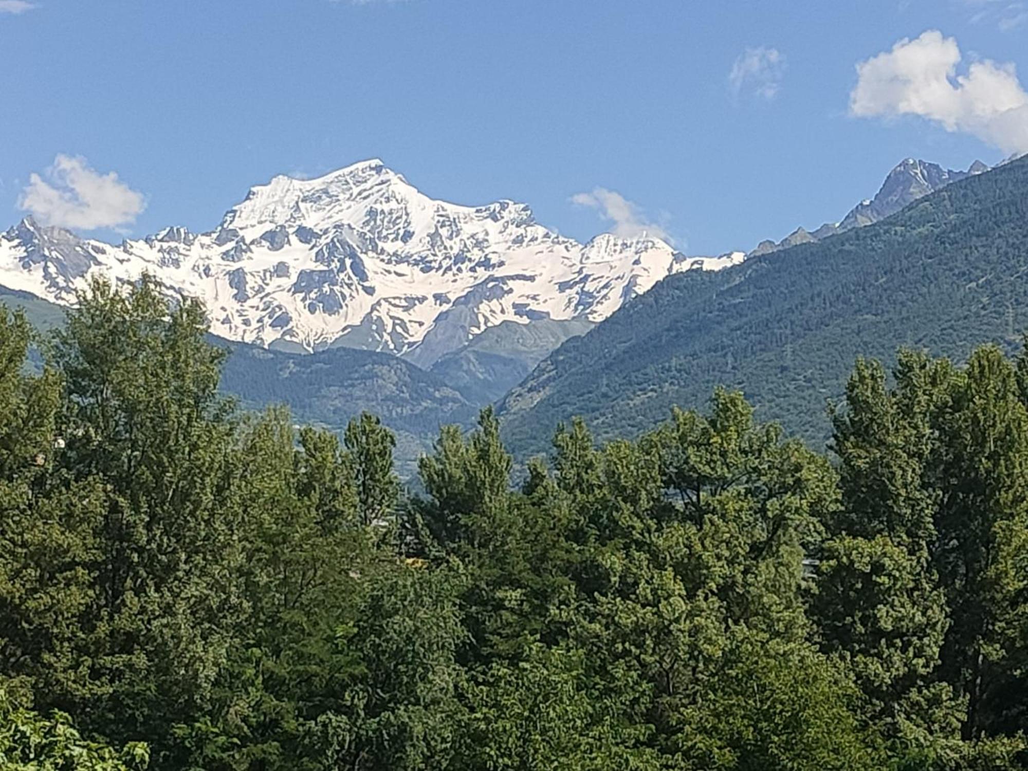 Ospitalita, Natura, Sport A Due Passi Da Aosta Buitenkant foto